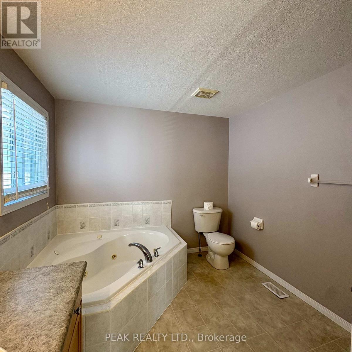 629 Violet Street, Waterloo, Ontario  N2V 2V9 - Photo 25 - X12846118