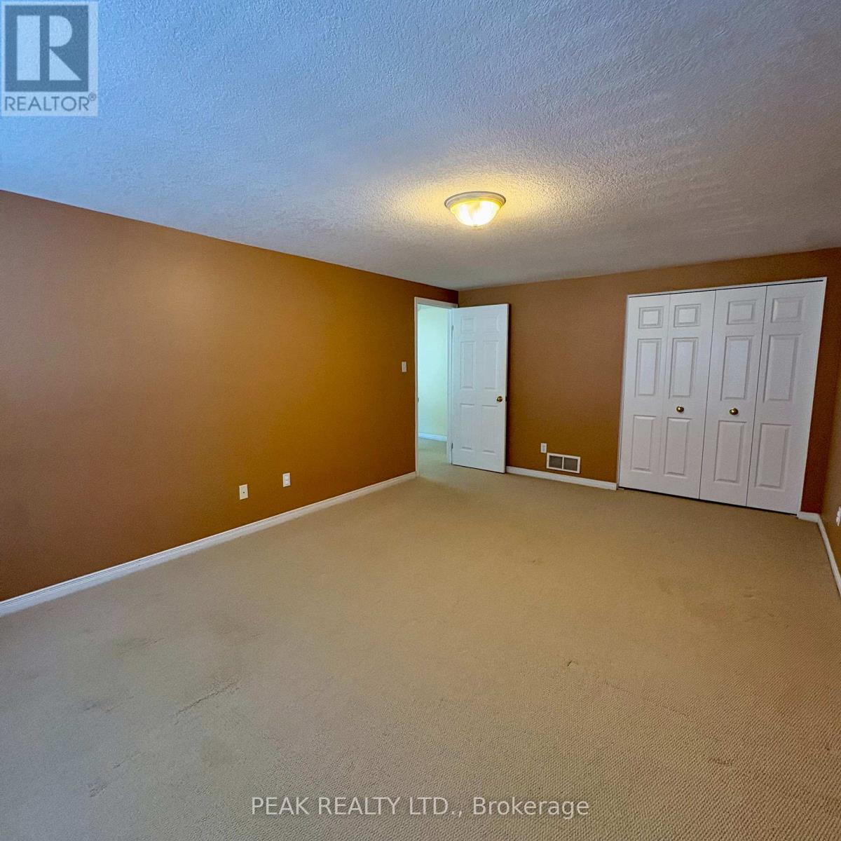 629 Violet Street, Waterloo, Ontario  N2V 2V9 - Photo 27 - X12846118