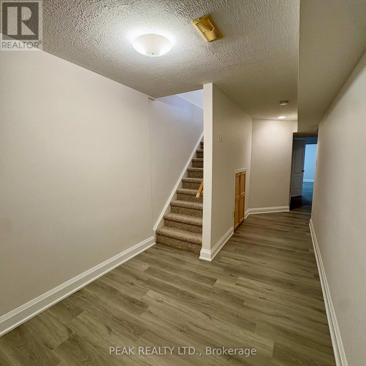 629 Violet Street, Waterloo, Ontario  N2V 2V9 - Photo 30 - X12846118