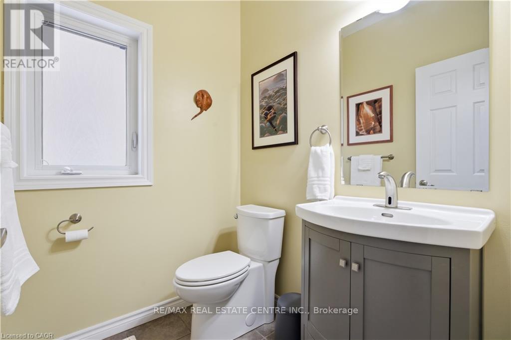 27 Cox Street, Cambridge, Ontario  N1S 0A3 - Photo 12 - X12846182