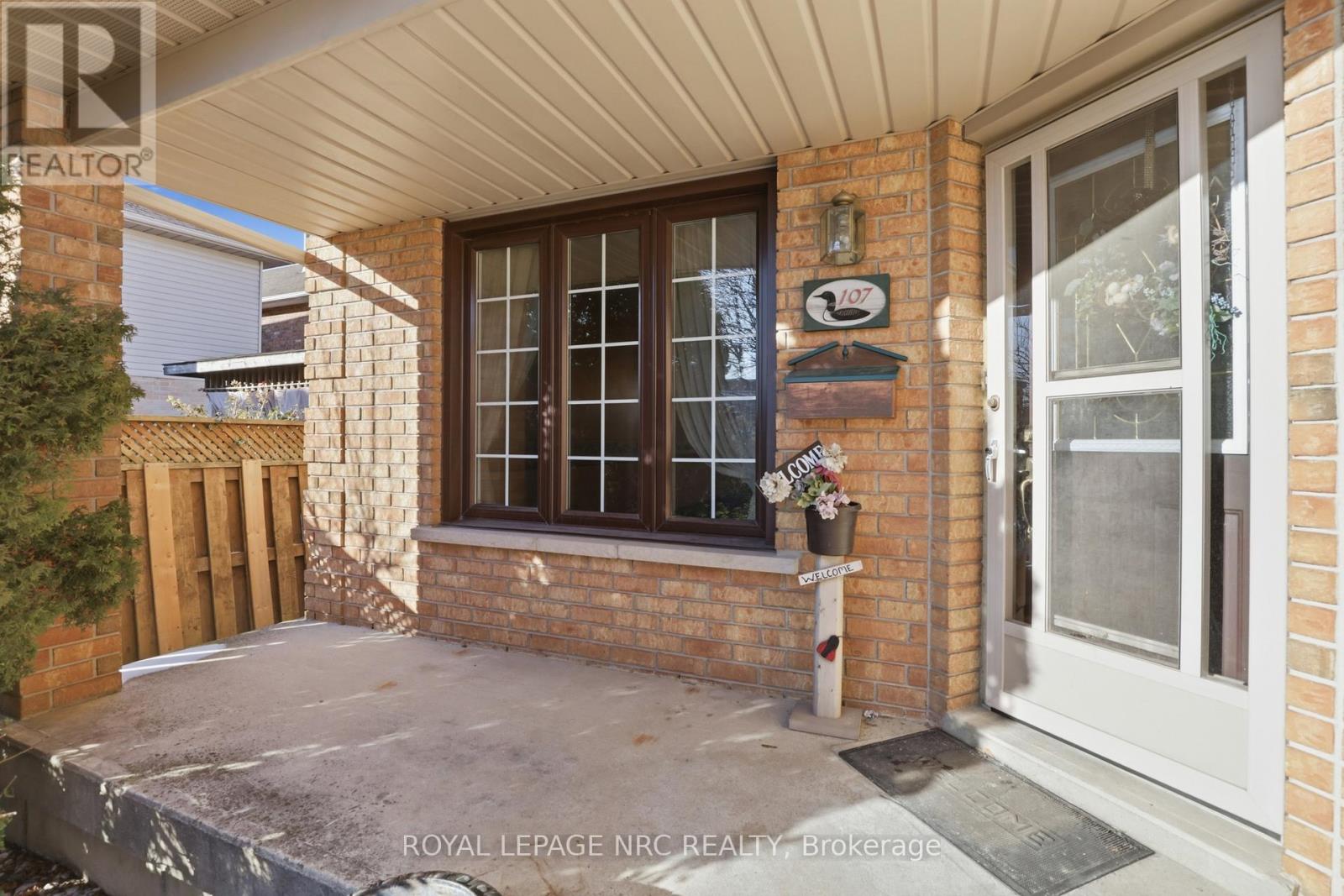 107 Butler Drive, Hamilton, Ontario  L8W 3K2 - Photo 3 - X12846206