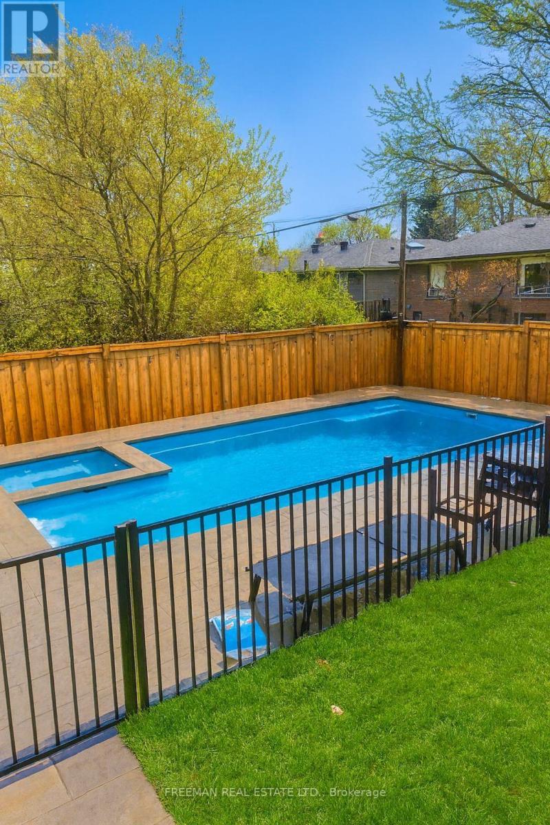 171 Honiton Street, Toronto, Ontario  M3H 5N2 - Photo 34 - C12700520