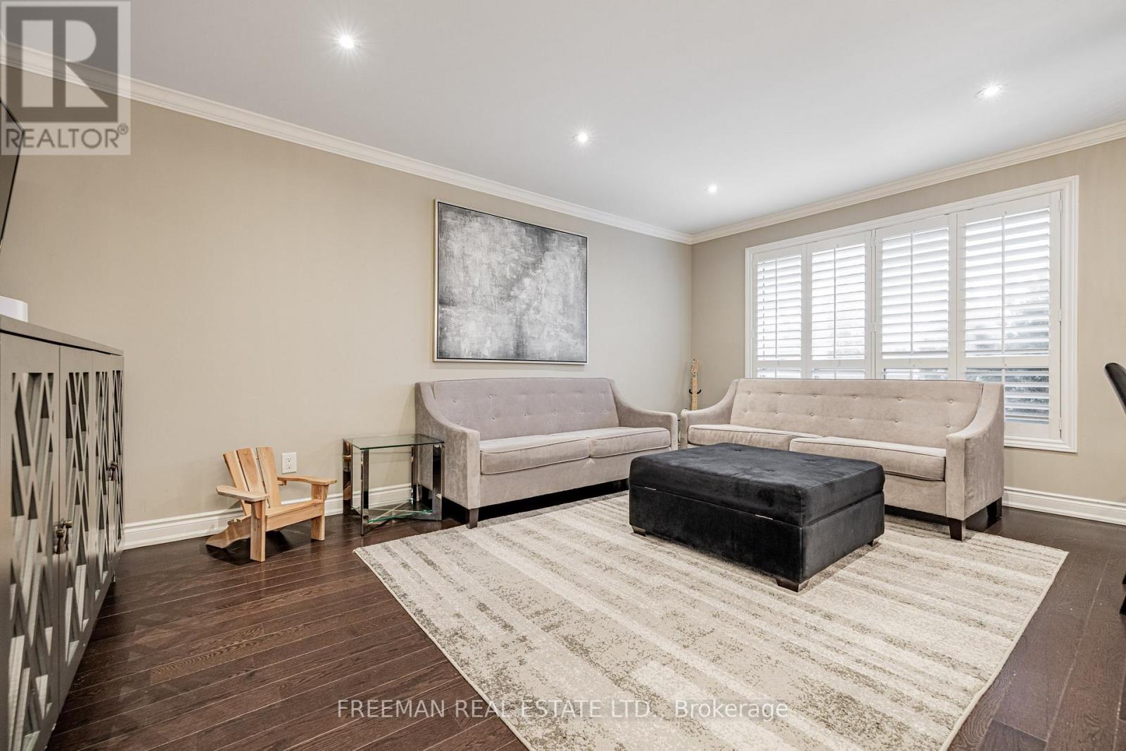 171 Honiton Street, Toronto, Ontario  M3H 5N2 - Photo 4 - C12700520