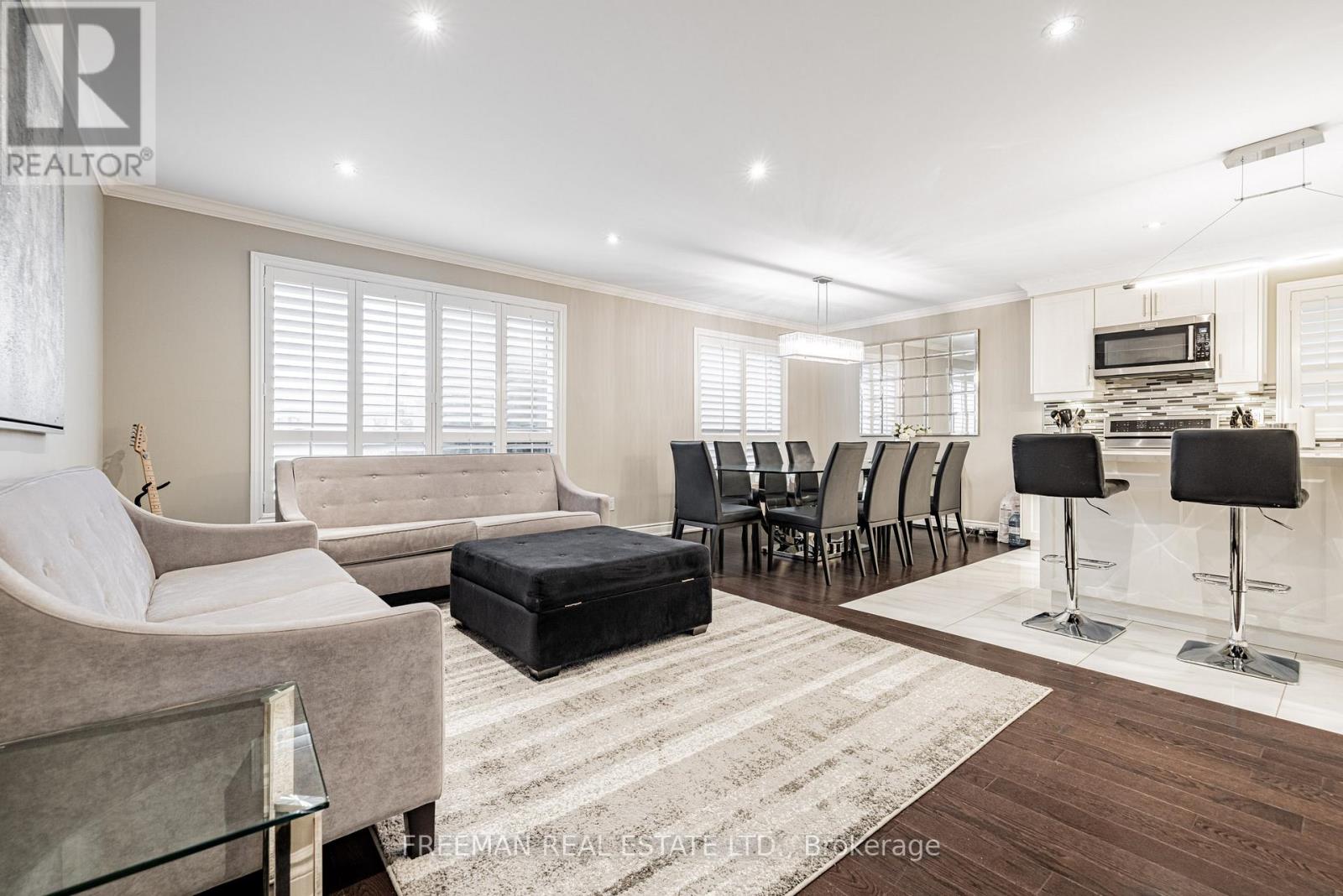 171 Honiton Street, Toronto, Ontario  M3H 5N2 - Photo 9 - C12700520