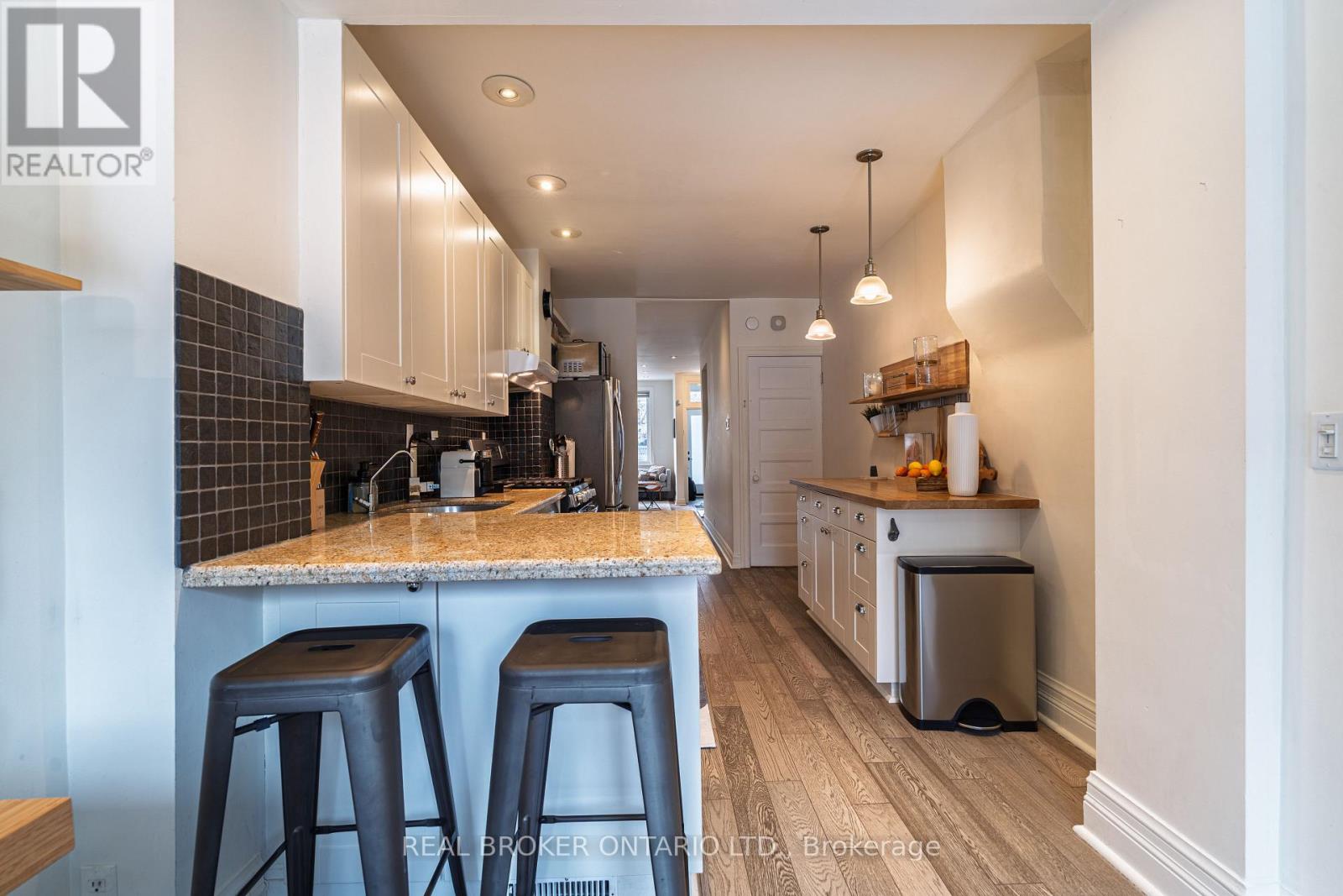 97 Major Street, Toronto, Ontario  M5S 2K9 - Photo 17 - C12845644