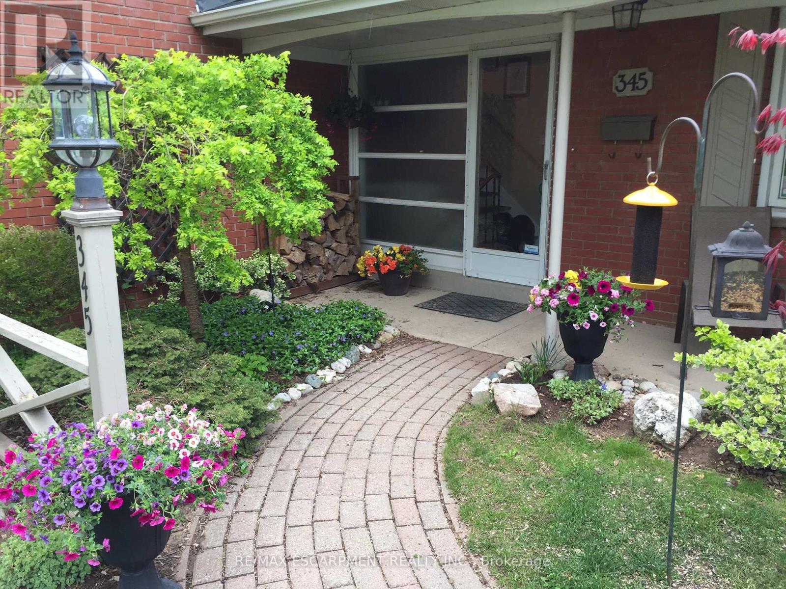 345 Sandlewood Road, Oakville, Ontario  L6L 3S1 - Photo 37 - W12780752