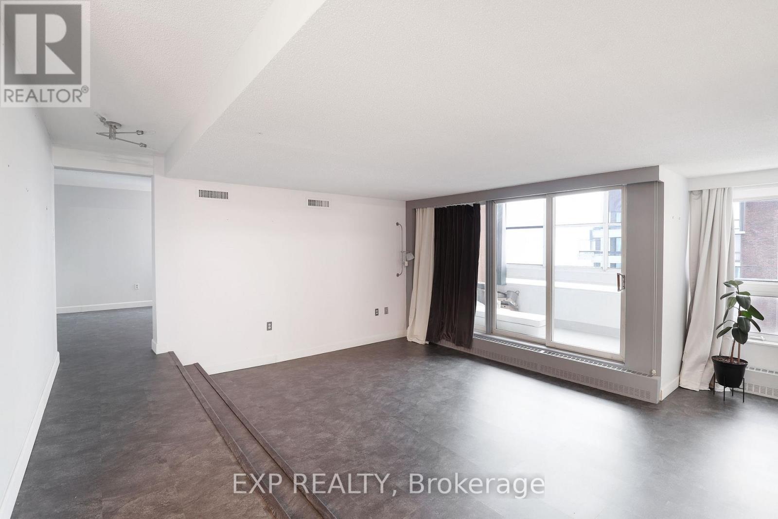 1003 - 373 Laurier Avenue E, Ottawa, Ontario K1N 8X6 - Photo 20 - X12310325