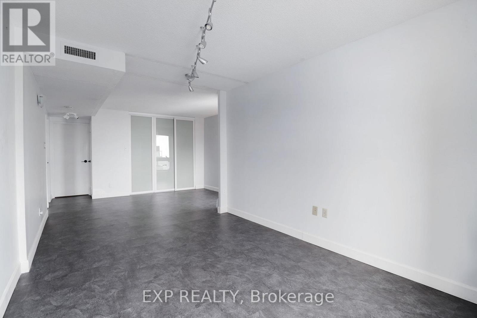 1003 - 373 Laurier Avenue E, Ottawa, Ontario K1N 8X6 - Photo 32 - X12310325