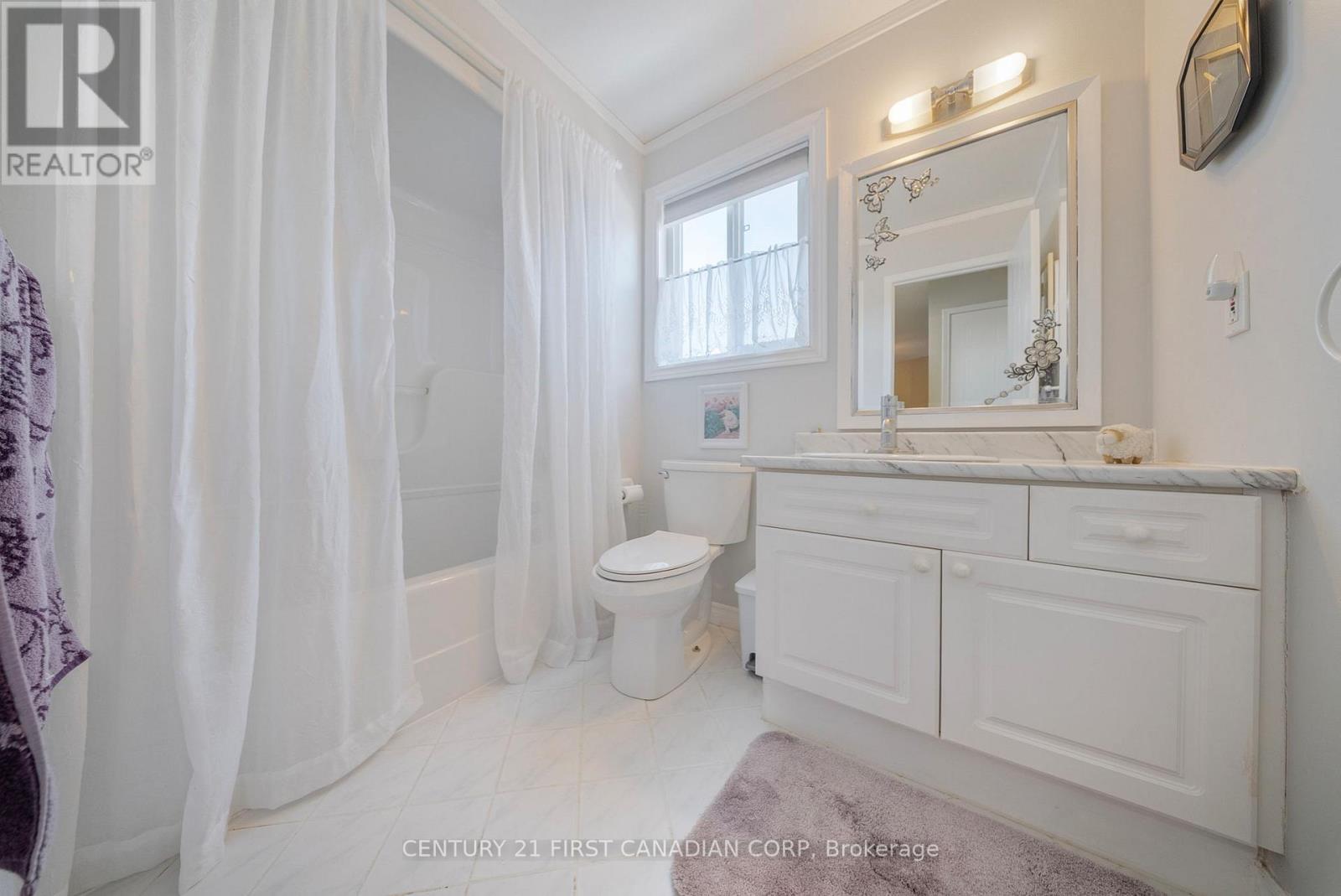 257 Fennel Street, Blandford-Blenheim, Ontario  N0J 1S0 - Photo 23 - X12846328