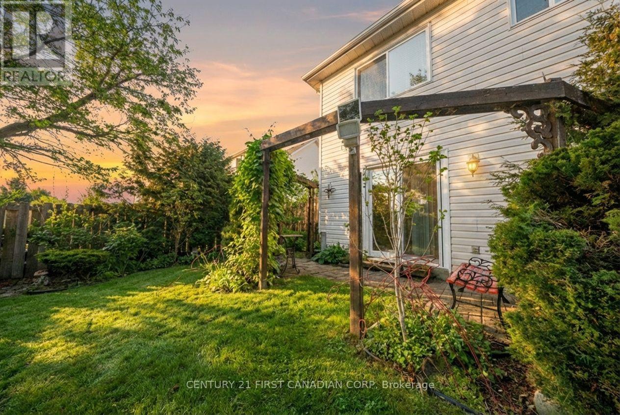 257 Fennel Street, Blandford-Blenheim, Ontario  N0J 1S0 - Photo 39 - X12846328