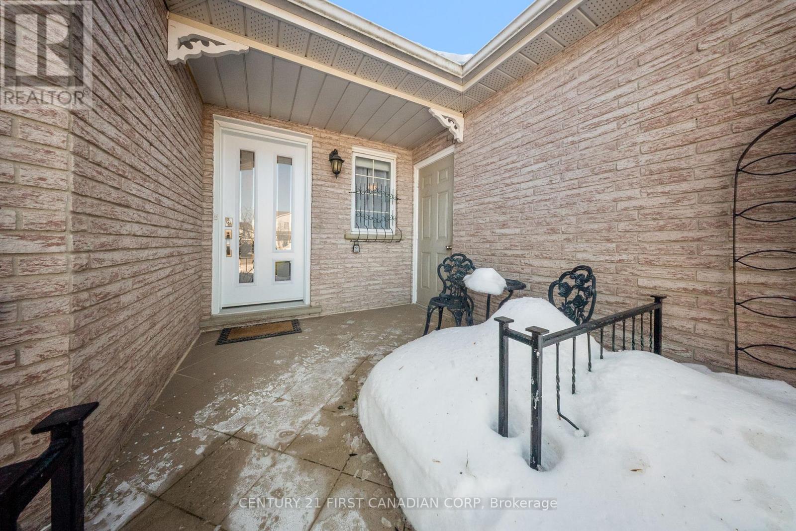 257 Fennel Street, Blandford-Blenheim, Ontario  N0J 1S0 - Photo 7 - X12846328