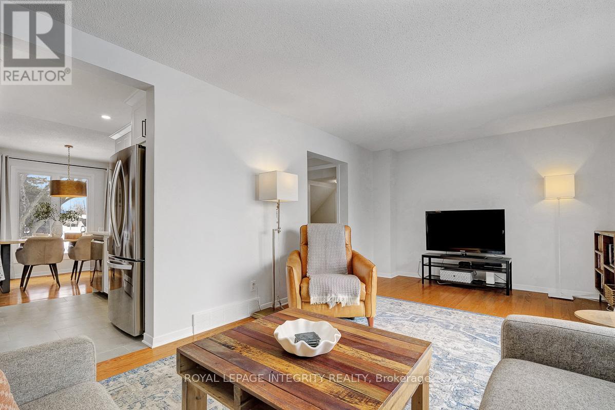 318 Dalehurst Drive, Ottawa, Ontario  K2G 4E4 - Photo 15 - X12846228