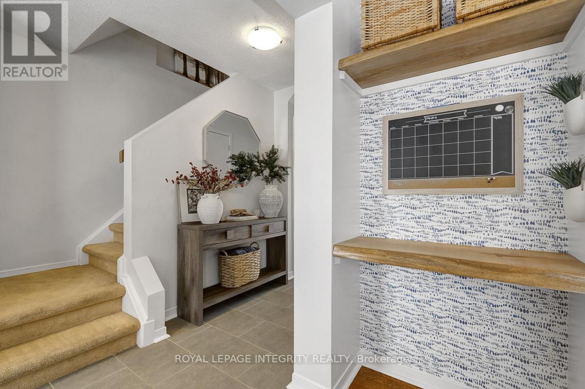 318 Dalehurst Drive, Ottawa, Ontario  K2G 4E4 - Photo 21 - X12846228