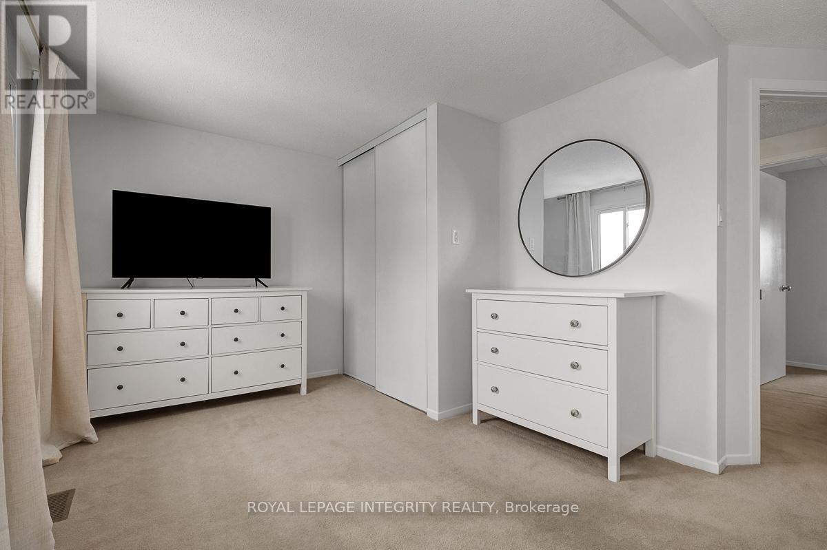 318 Dalehurst Drive, Ottawa, Ontario  K2G 4E4 - Photo 29 - X12846228