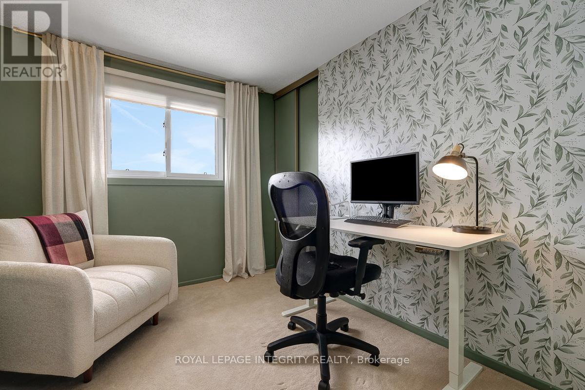 318 Dalehurst Drive, Ottawa, Ontario  K2G 4E4 - Photo 33 - X12846228