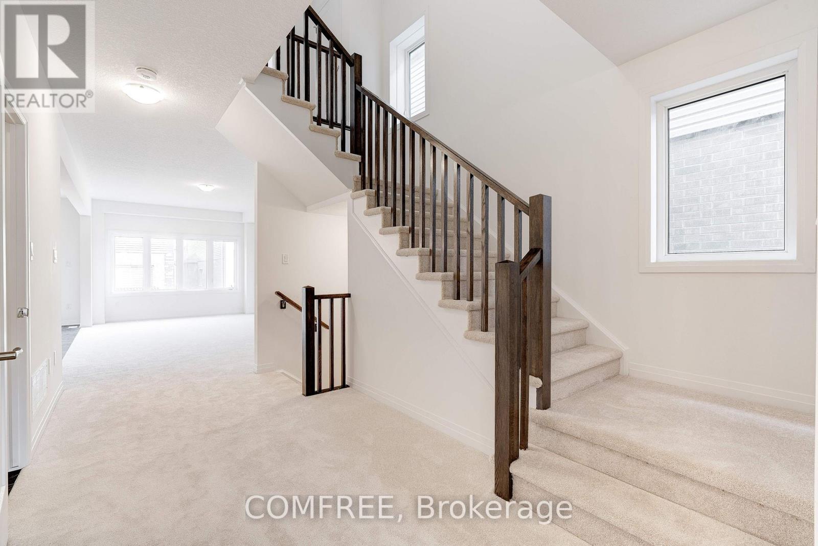 33 Hitchman Street, Brant, Ontario  N3L 3E3 - Photo 14 - X12846380