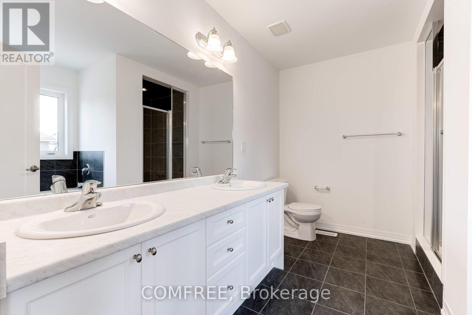 33 Hitchman Street, Brant, Ontario  N3L 3E3 - Photo 17 - X12846380