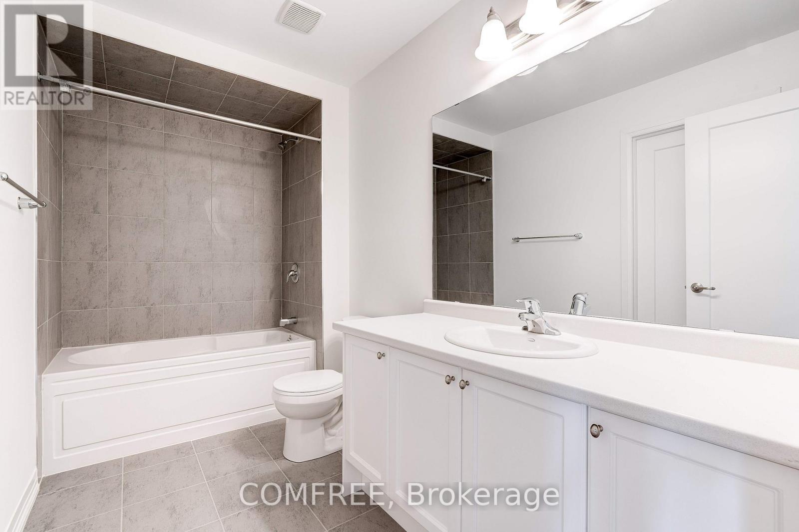 33 Hitchman Street, Brant, Ontario  N3L 3E3 - Photo 25 - X12846380