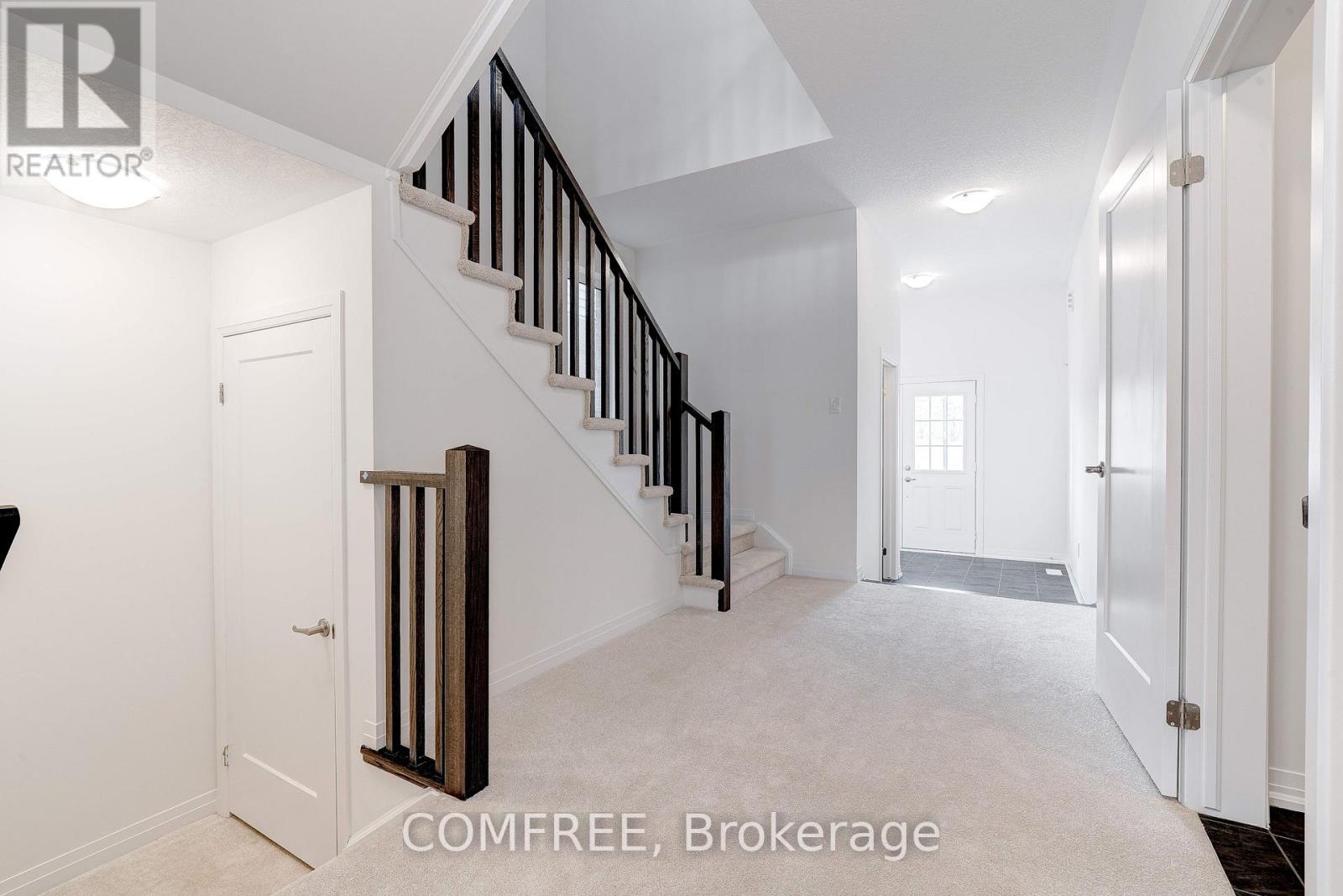 33 Hitchman Street, Brant, Ontario  N3L 3E3 - Photo 6 - X12846380