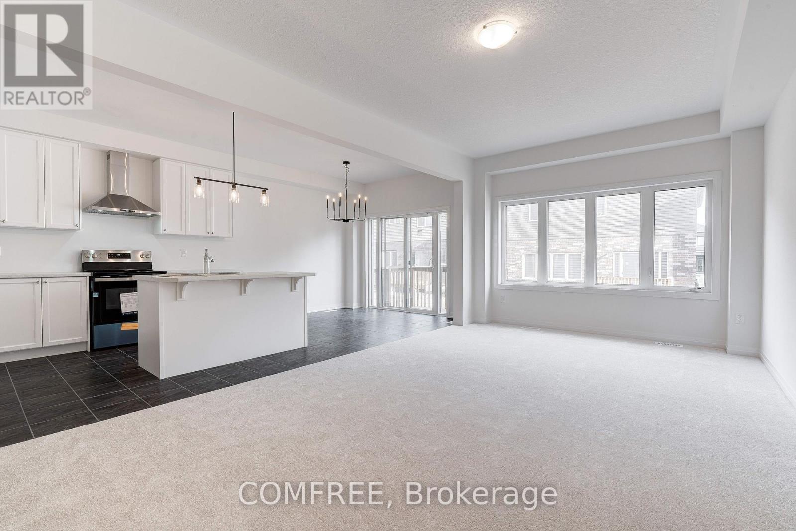 33 Hitchman Street, Brant, Ontario  N3L 3E3 - Photo 8 - X12846380