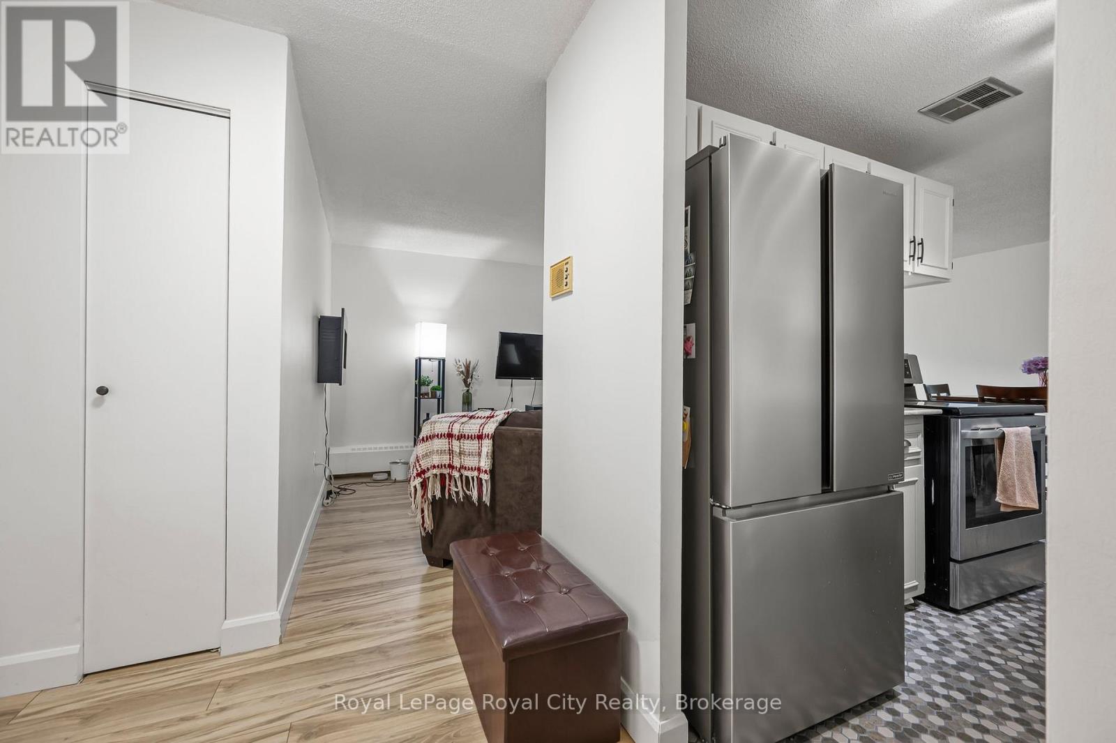 104 - 234 Willow Road, Guelph, Ontario  N1H 7C6 - Photo 13 - X12197777