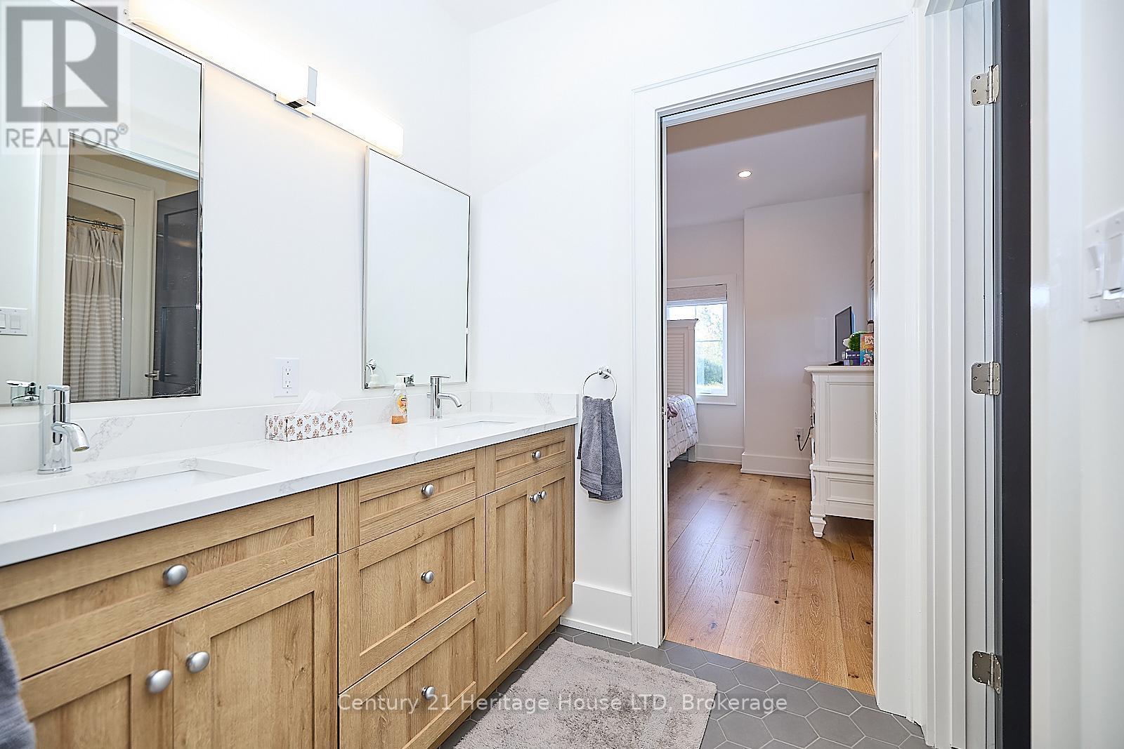 1716 Rebecca Street, Fort Erie, Ontario  L2A 5M4 - Photo 20 - X12846236