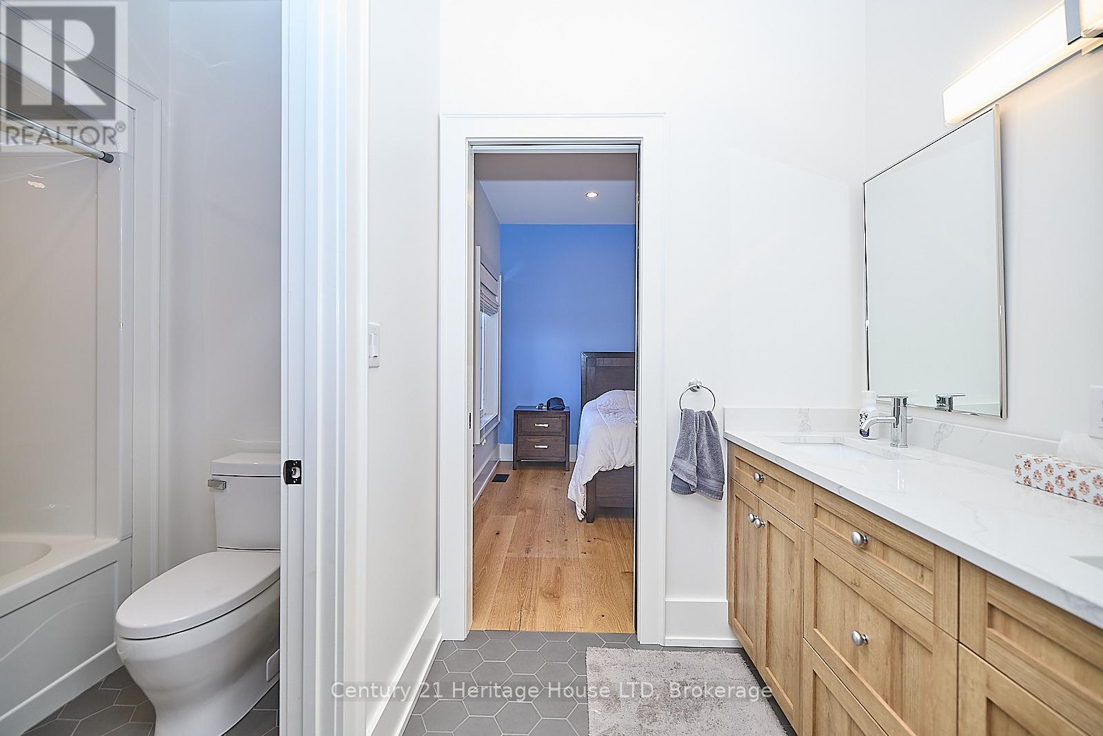 1716 Rebecca Street, Fort Erie, Ontario  L2A 5M4 - Photo 22 - X12846236