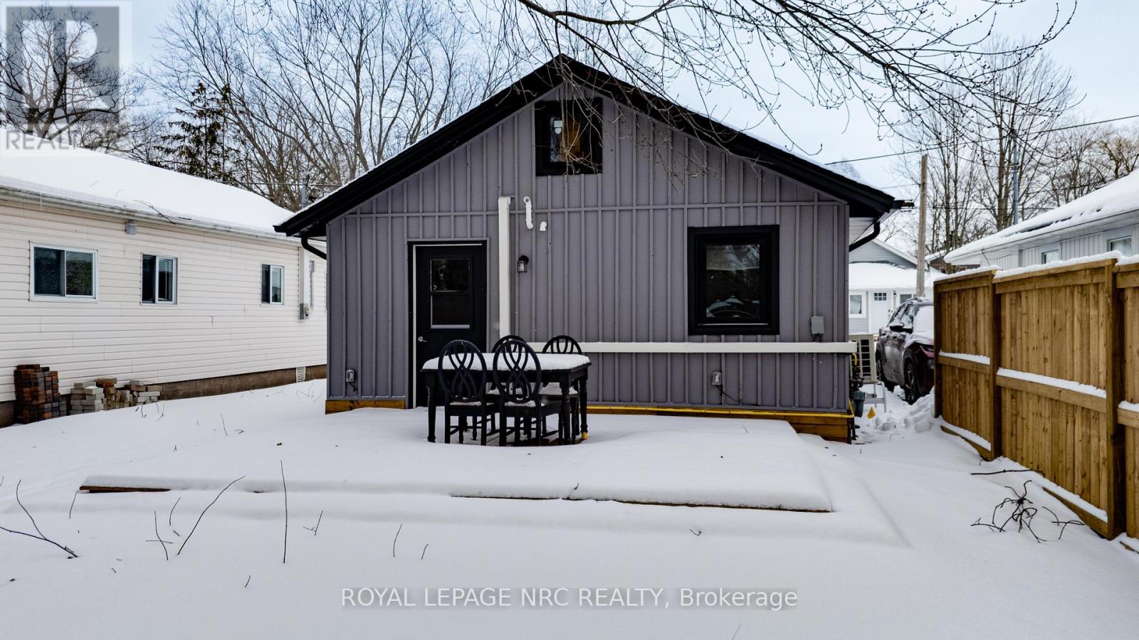 323 Oxford Avenue, Fort Erie, Ontario  L0S 1B0 - Photo 19 - X12846250