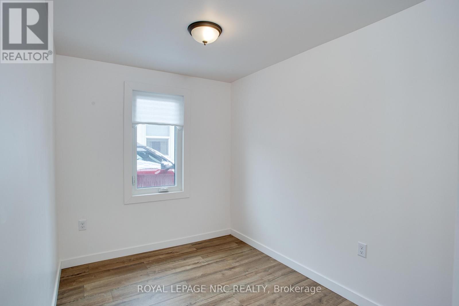 323 Oxford Avenue, Fort Erie, Ontario  L0S 1B0 - Photo 27 - X12846250