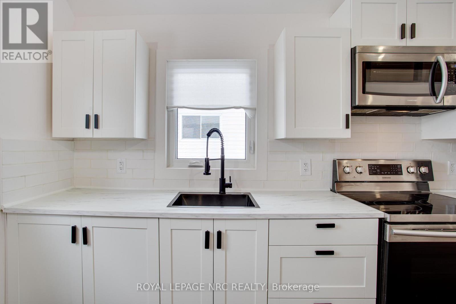 323 Oxford Avenue, Fort Erie, Ontario  L0S 1B0 - Photo 32 - X12846250