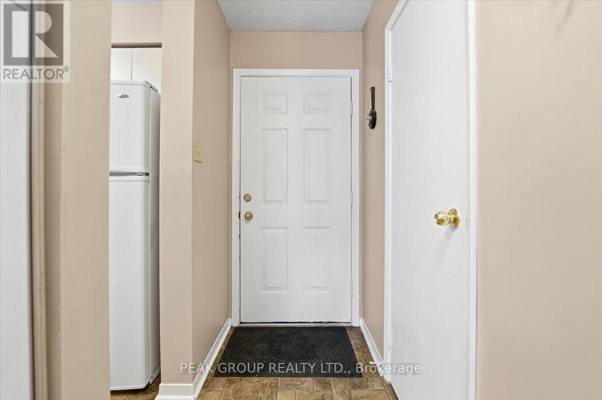 20 - 8136 Coventry Road, Niagara Falls, Ontario L2H 2X6 - Photo 4 - X12846276