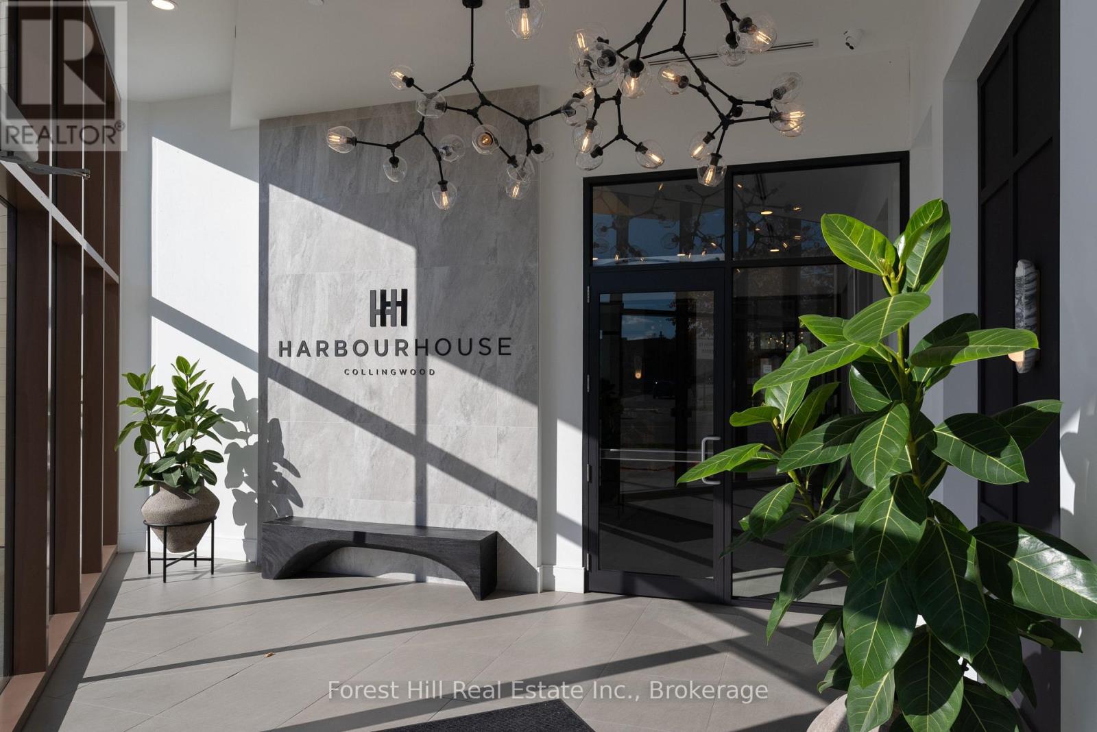 326 - 31 HURON STREET, Collingwood, Ontario