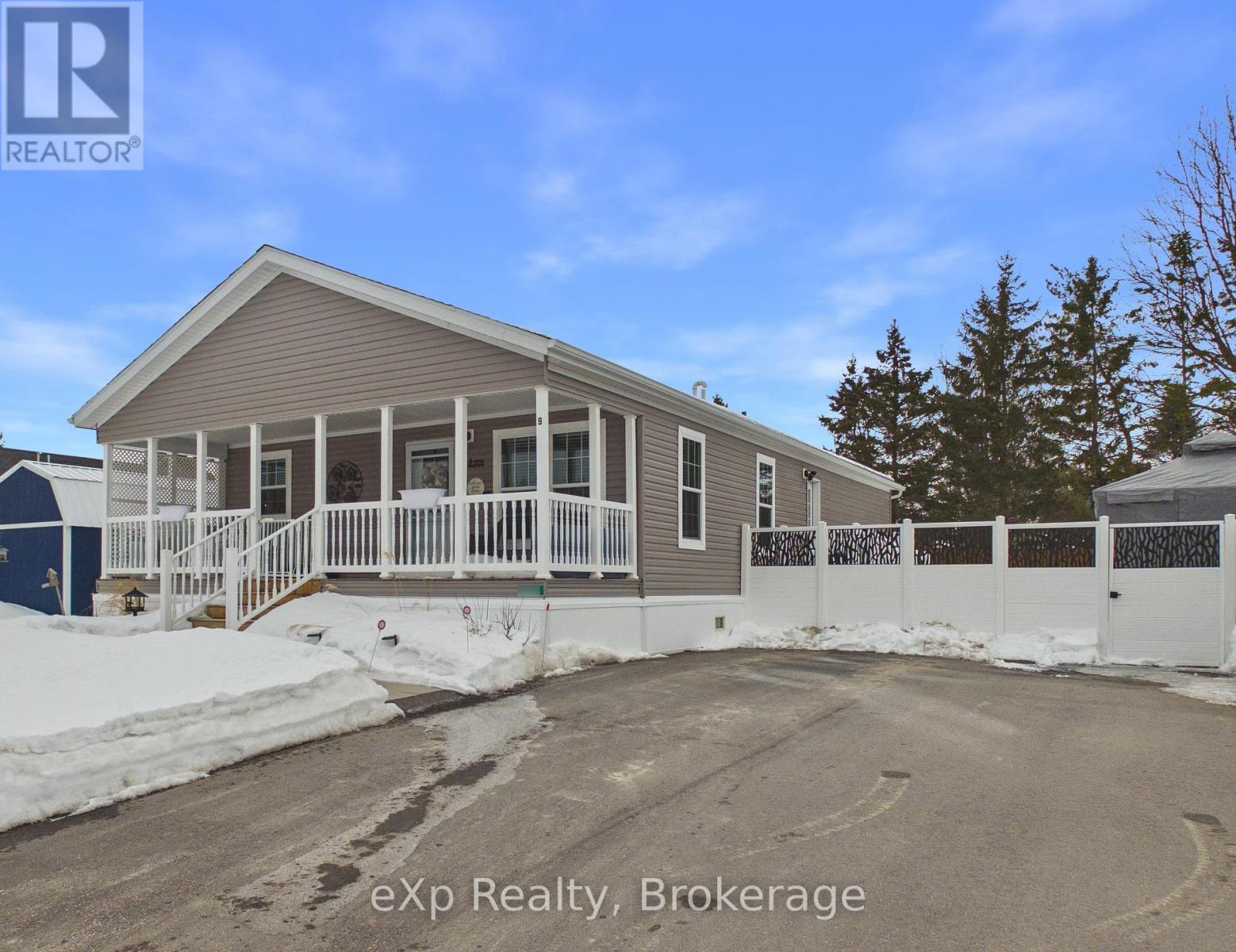 206 SPRUCE DRIVE, West Grey, Ontario