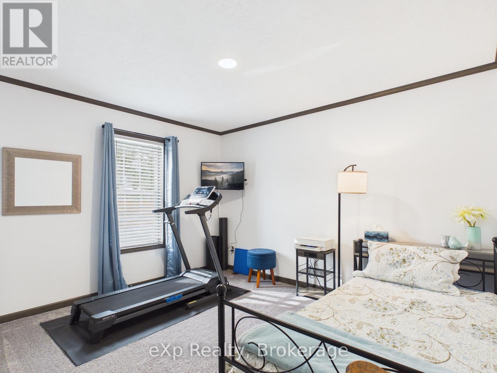 206 Spruce Drive, West Grey, Ontario  N0G 0C4 - Photo 31 - X12846222