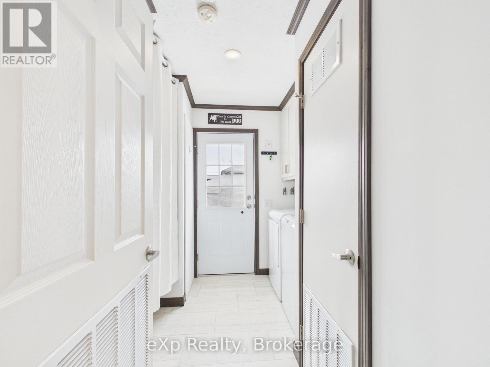 206 Spruce Drive, West Grey, Ontario  N0G 0C4 - Photo 32 - X12846222