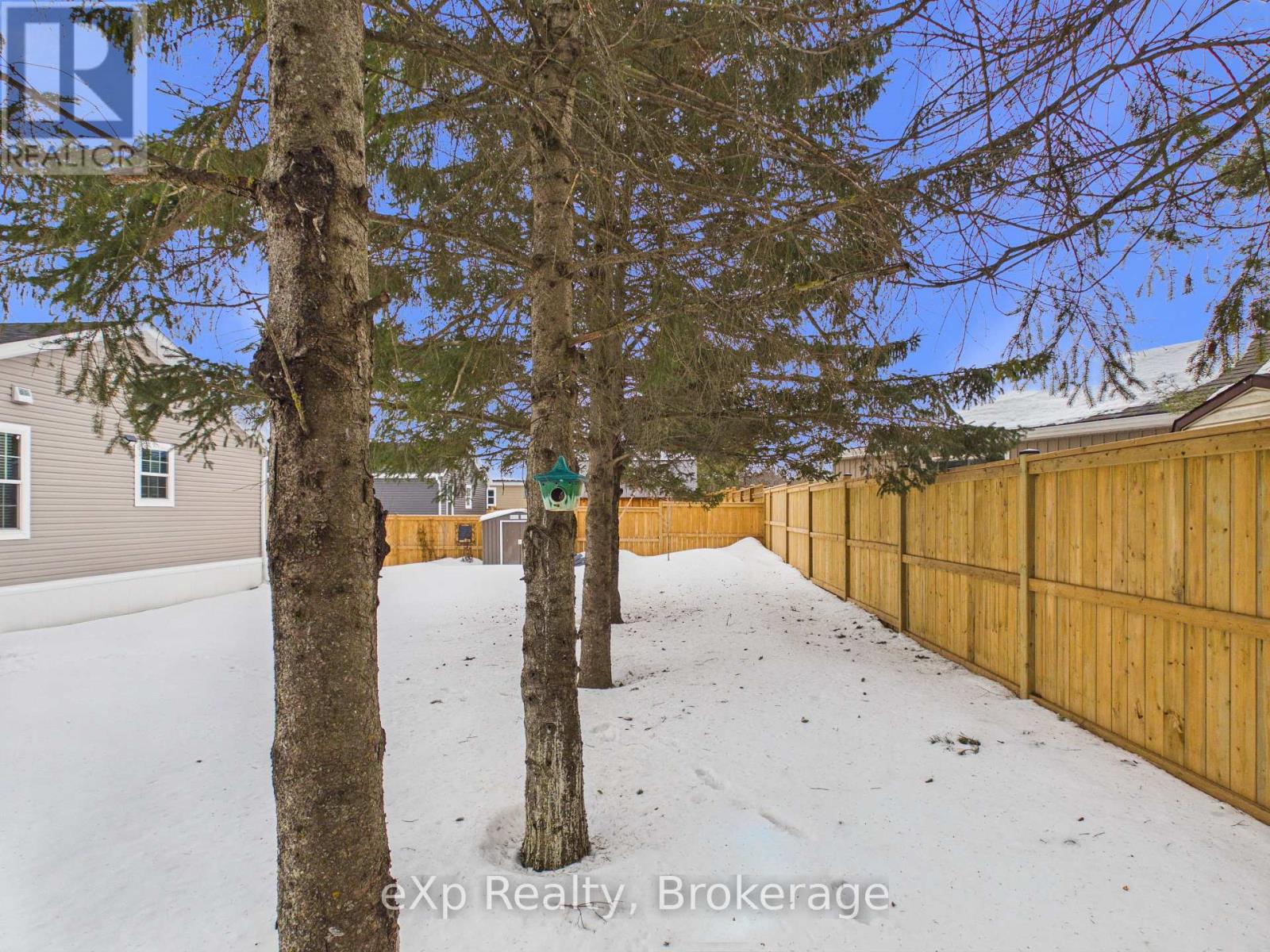 206 Spruce Drive, West Grey, Ontario  N0G 0C4 - Photo 9 - X12846222