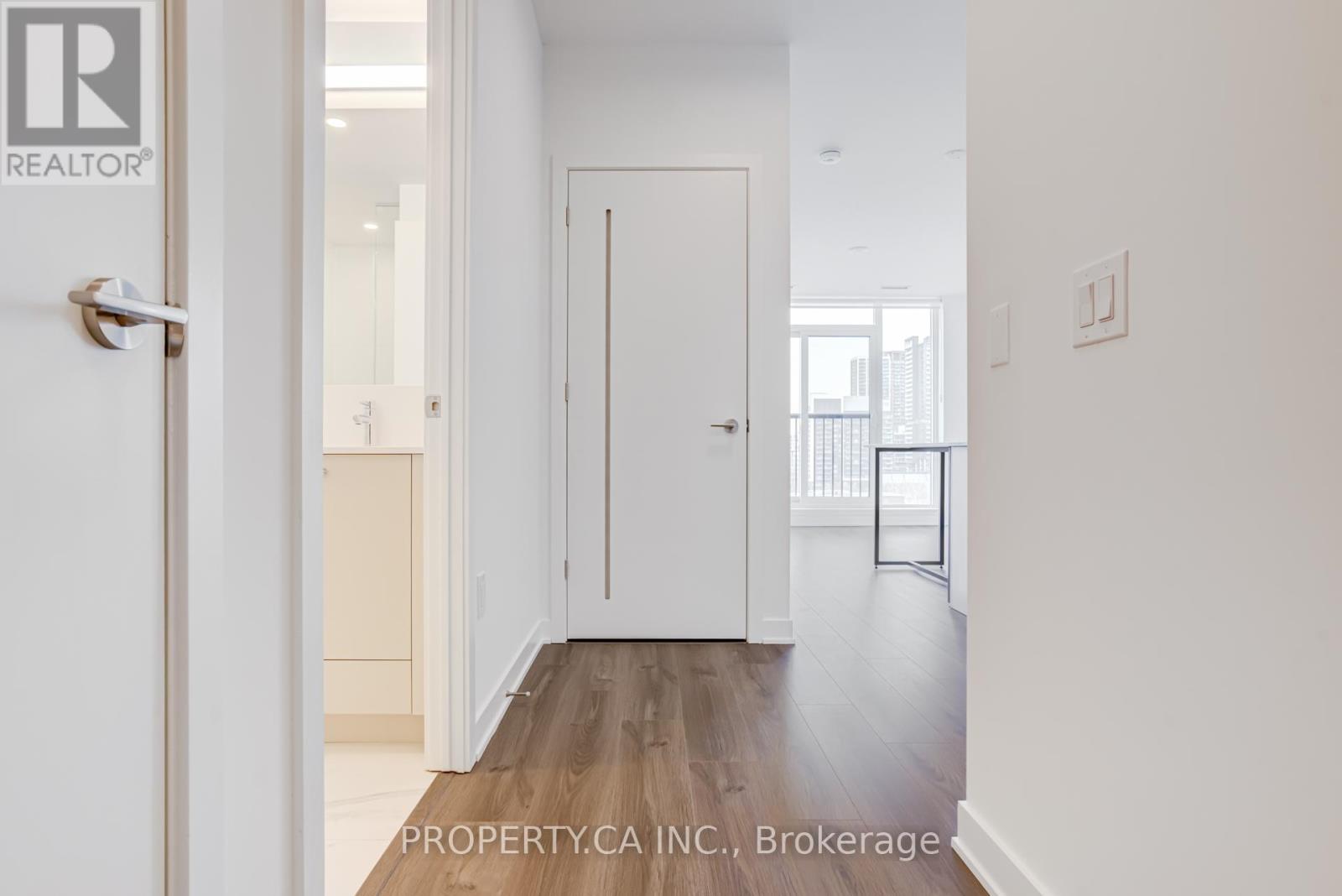 646 - 30 Dreamers Way, Toronto, Ontario  M5A 0Y7 - Photo 3 - C12846226