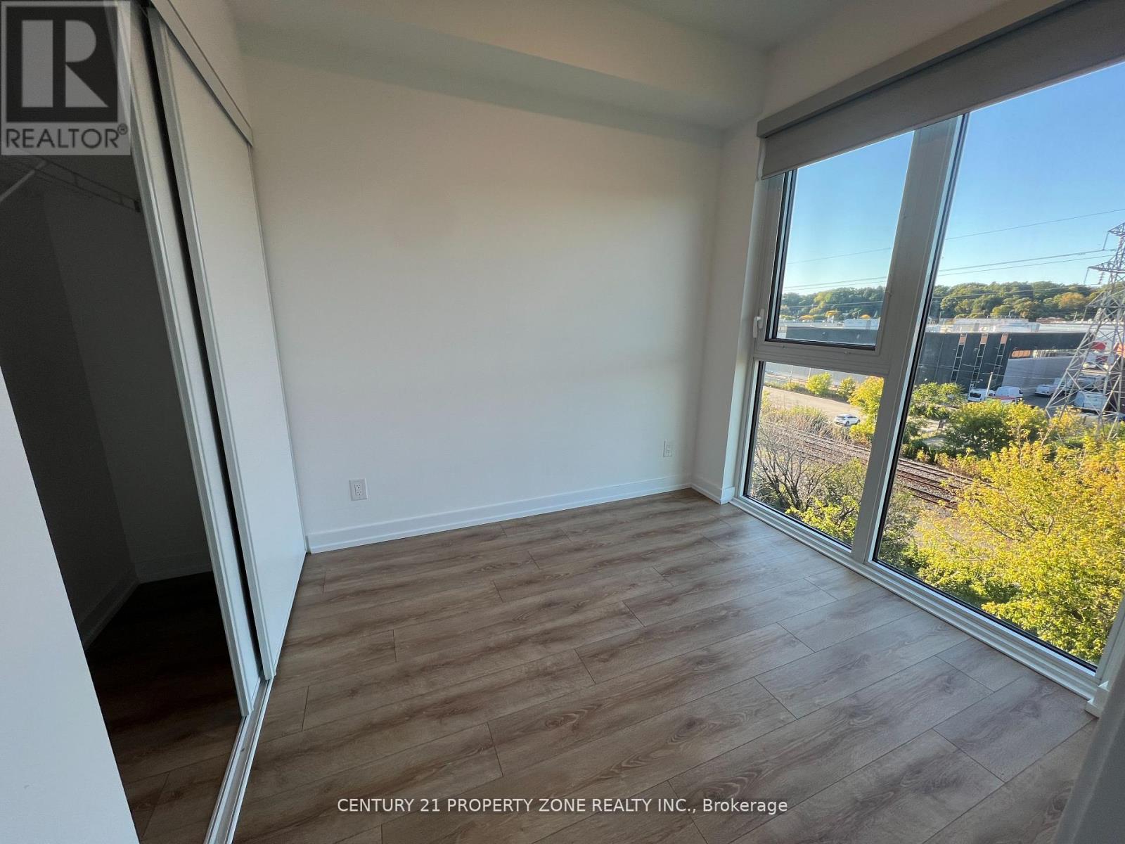 512 - 500 Dupont Street, Toronto, Ontario  M6G 0B8 - Photo 6 - C12846284