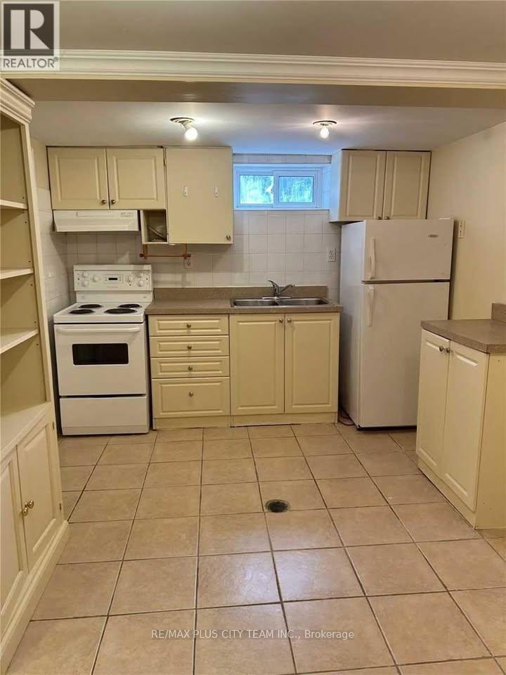 B - 1745 Bathurst Street, Toronto, Ontario  M5P 3K5 - Photo 12 - C12846292