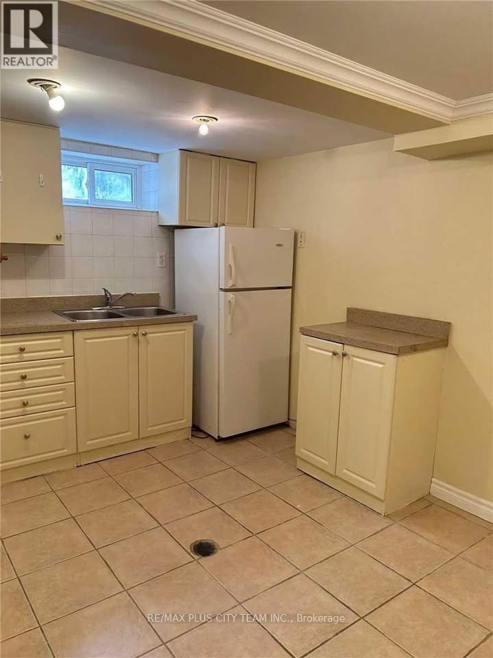 B - 1745 Bathurst Street, Toronto, Ontario  M5P 3K5 - Photo 8 - C12846292