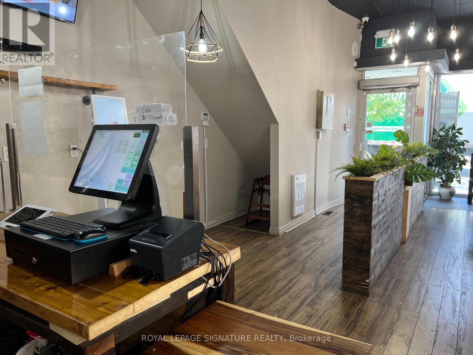 283 College Street, Toronto, Ontario  M5T 1R9 - Photo 6 - C12846300