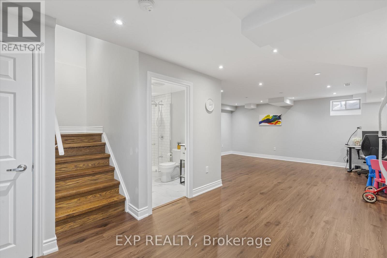 7 Goldthread Terrace, Toronto, Ontario  M3H 4N2 - Photo 15 - C12846352