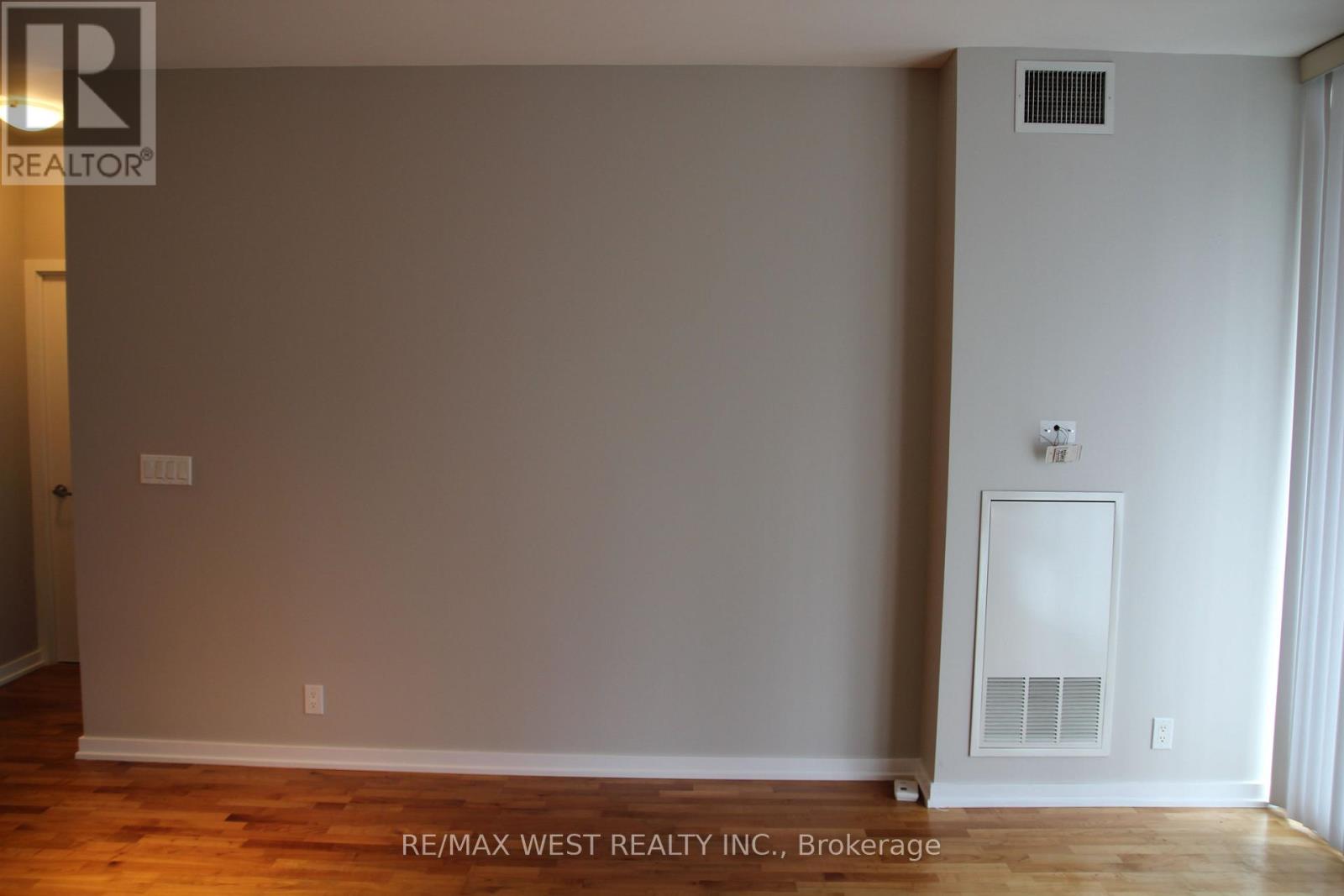 1209 - 33 Lombard Street, Toronto, Ontario  M5C 3H8 - Photo 13 - C12846354