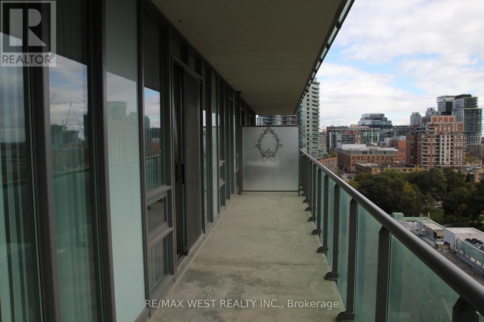 1209 - 33 Lombard Street, Toronto, Ontario  M5C 3H8 - Photo 4 - C12846354