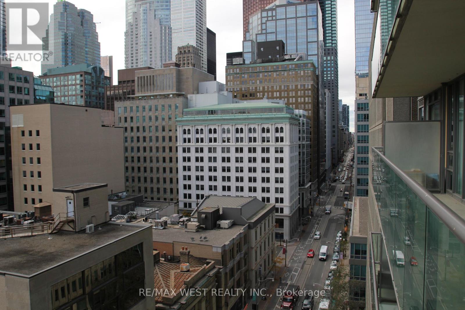 1209 - 33 Lombard Street, Toronto, Ontario  M5C 3H8 - Photo 6 - C12846354