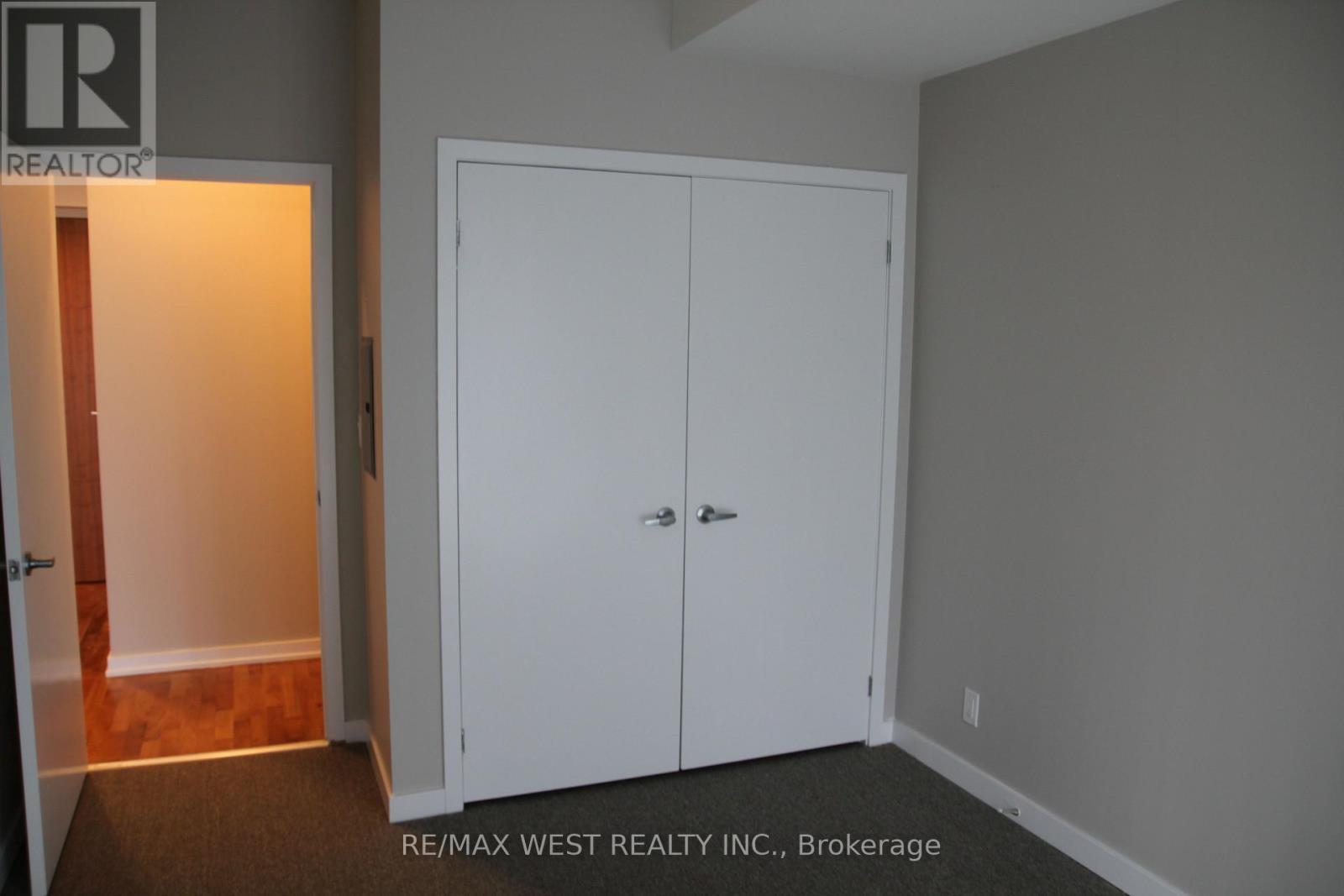 1209 - 33 Lombard Street, Toronto, Ontario  M5C 3H8 - Photo 8 - C12846354