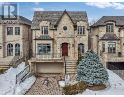 76 DUNBLAINE AVENUE, Toronto, Ontario