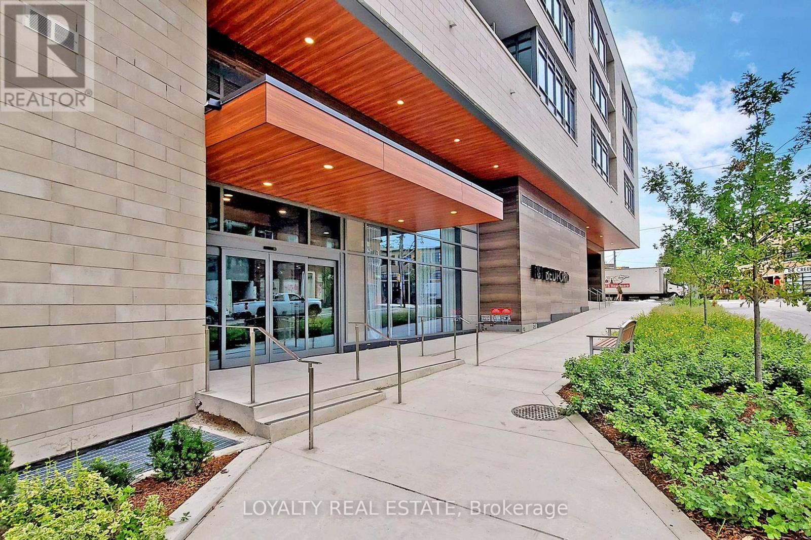 1202 - 181 Bedford Road, Toronto, Ontario  M5R 0A5 - Photo 2 - C12846398