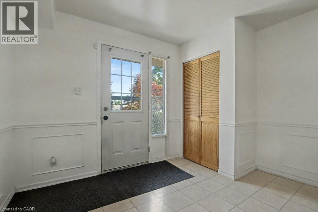 125 Ingleside Drive, Kitchener, Ontario  N2M 2G9 - Photo 2 - 40809429