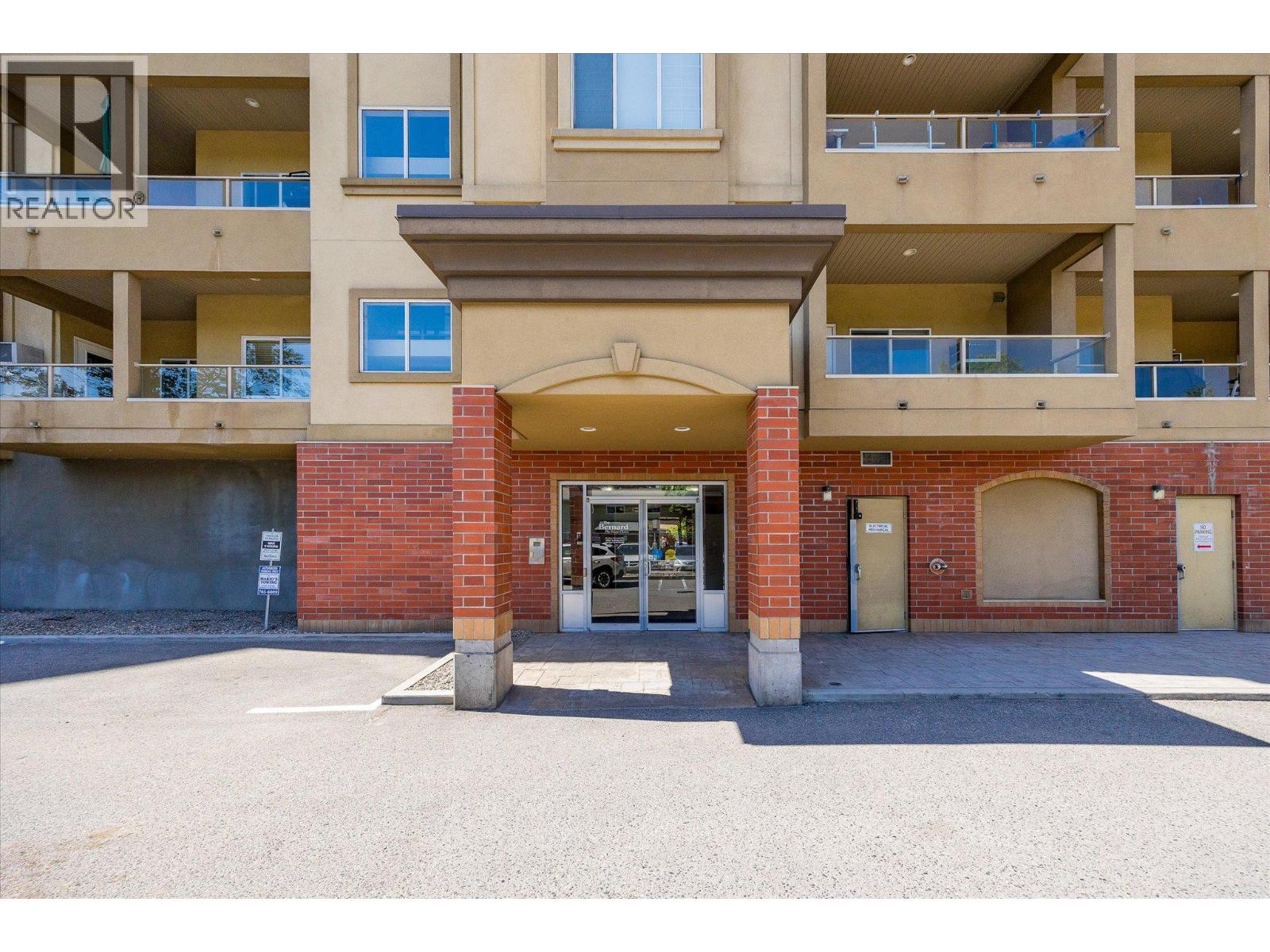 1125 Bernard Avenue Unit# 204, Kelowna, British Columbia  V1Y 6R3 - Photo 3 - 10377341